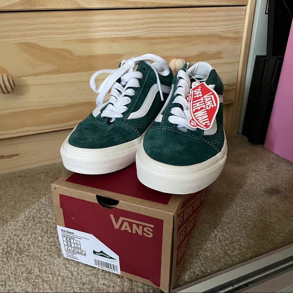 PINE GREEN SUEDE VANS